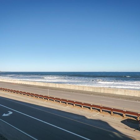 Direct Oceanfront Studio Suite! Хамптън Екстериор снимка