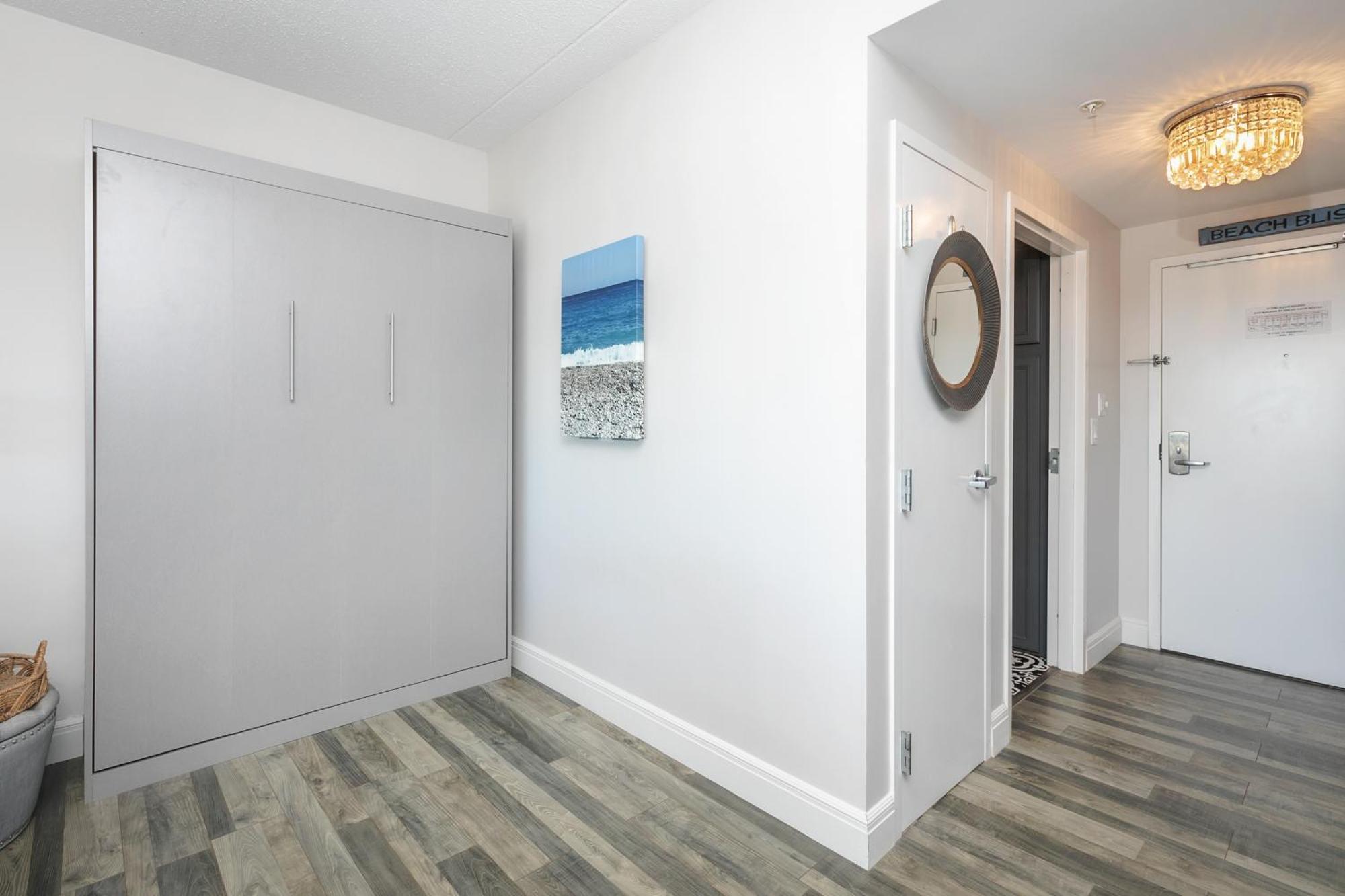 Direct Oceanfront Studio Suite! Хамптън Екстериор снимка